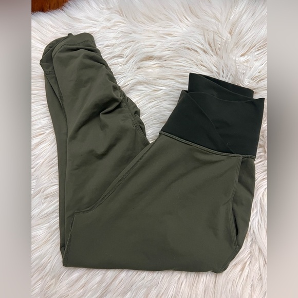 Lululemon Sunset Salutation Crop – Size 6, Black, 22” Inseam - Picture 7 of 11